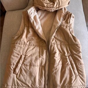 Woman’s Tan Puffer Vest